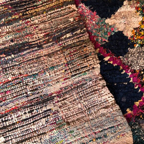 Vibrant Boucherouite Moroccan Handmade Rug - 7’2”X4’7" - Authentic carpet - Picture 6 of 8